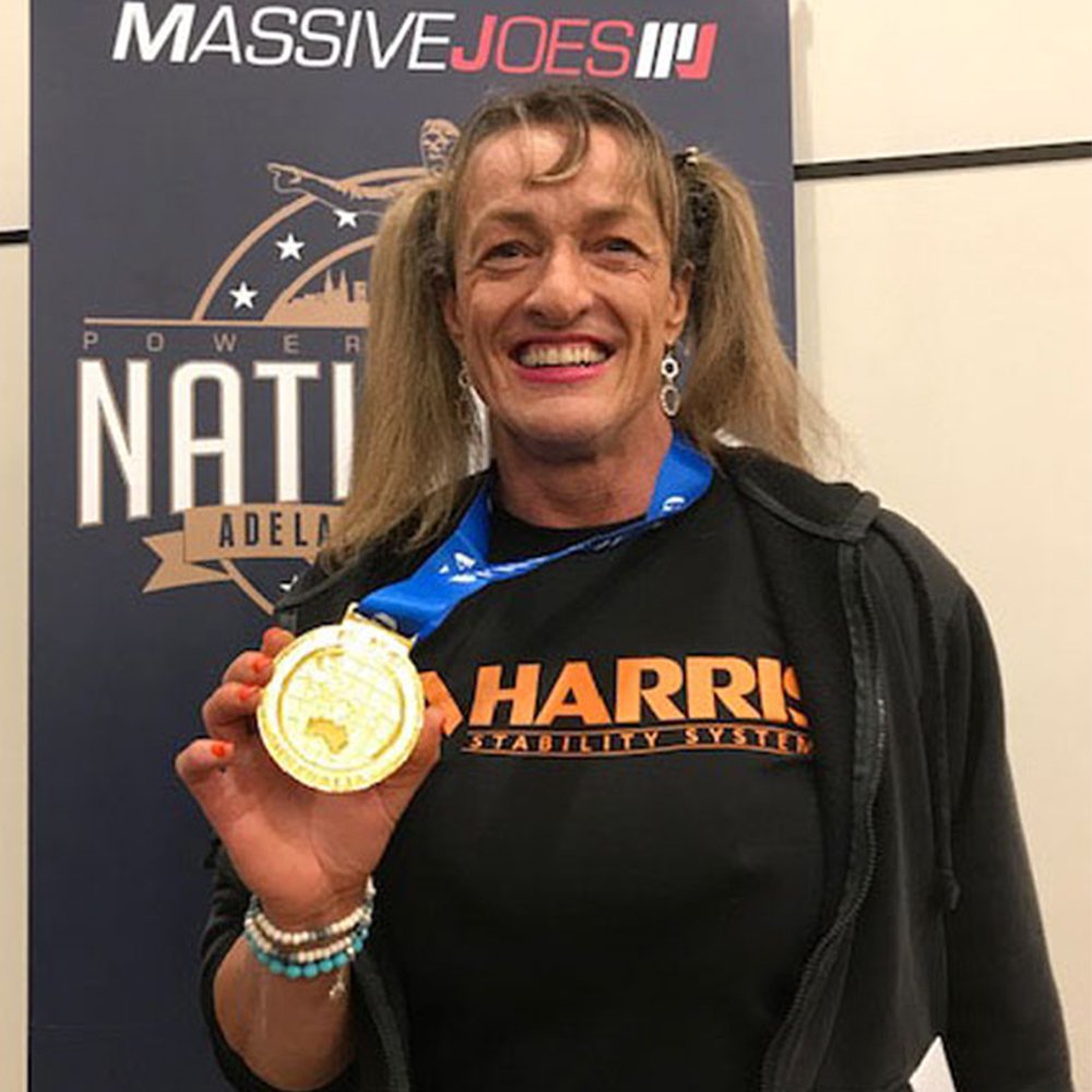 Ingrid Geelong pt showing her 1st place medal